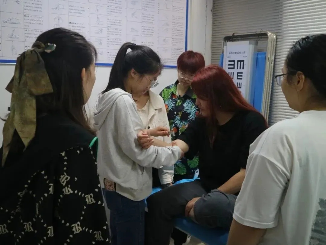 湖北崇新司法鉴定中心开展法医临床检验培训